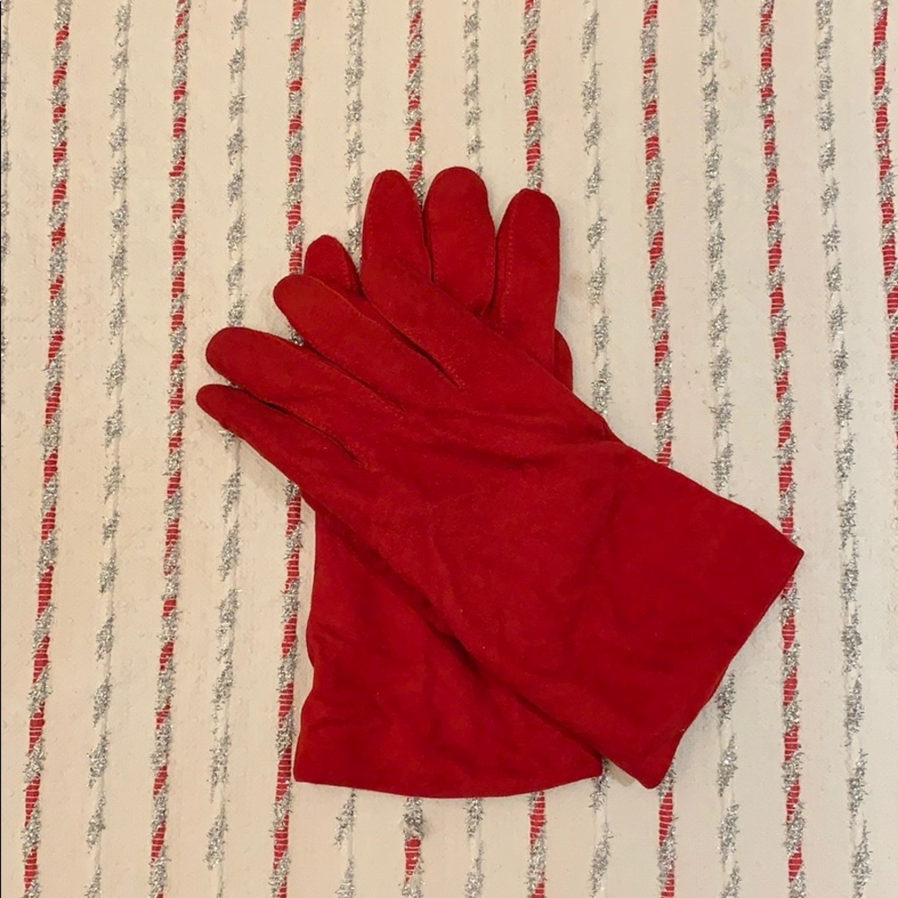 Beautiful, elegant suade & cashmere red gloves